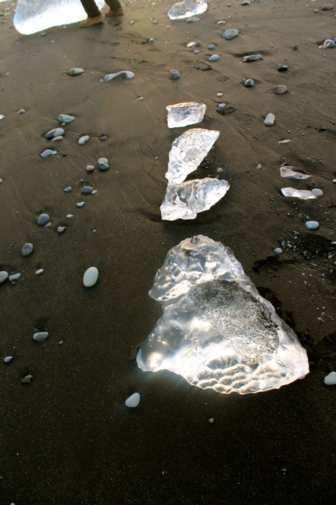 Black sand ice beach, Jökulsárlón, Glacial Lagoon